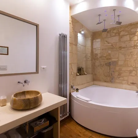 Le Nicchie Luxury Bed and Breakfast 2*